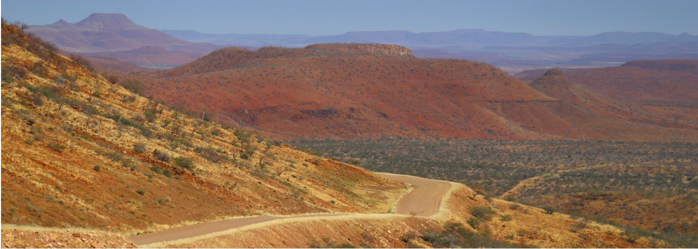 local-travel-namibia-car-rental-grootberg-mountain-pass